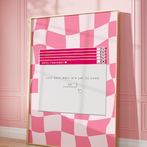 Rosa Cybercore Wanddruck Y2K Poster Druckbares Ästhetisches Wohnung Dekor 2000er Jahre Wandkunst für Wohnheim Karierter Druck Tägliche Erinnerung Poster