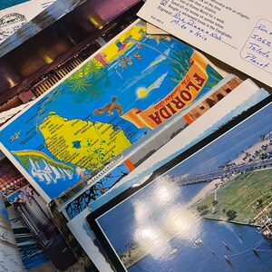Vintage verschickte geschriebene mystische POSTKARTEN aus der ganzen Welt | Urlaubs Postkarten Kollektion ZUFALLIGE POSTKARTEN - Notizen von Weltreisenden