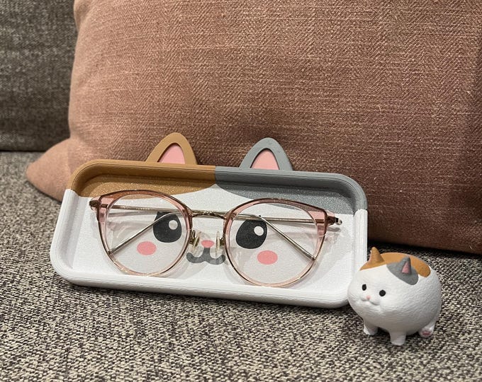 FFXIV Fat Cat eye glasses tray, Cute FF14 3D printed kitty valet catch-all, cozy gamer desk accessories and decor, gamer girl eyewear holder