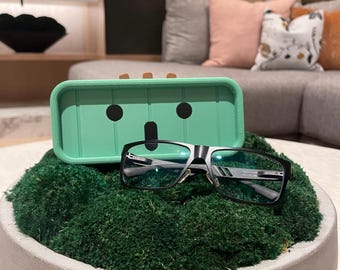 FFXIV Cactuar Eye Glasses Holder, FF14 3D Printed Glasses Accessory, Cactus Inspired Valet Tray, PC Desk Organizer, Cozy Gamer Decor