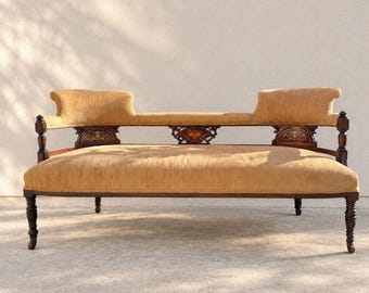 Antique Victorian Mahogany Upholstered Settee with Satin Wood Inlay, Late 19th Century