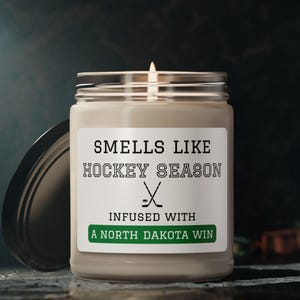 University of North Dakota Scented Soy Candle, 9oz, UND Fighting Hawks, North Dakota, UND Hockey, UND Fan Gift, College Graduation Gift