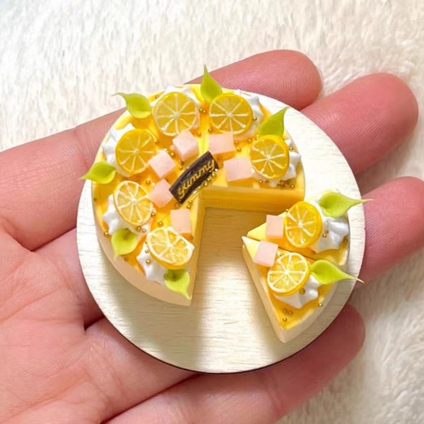 Gâteau miniature à la confiture de citron 1:12, Gâteau à l'argile fait main, Aliments miniatures, Aliments pour maison de poupée, Argile miniature, Accessoire pour maison de poupée