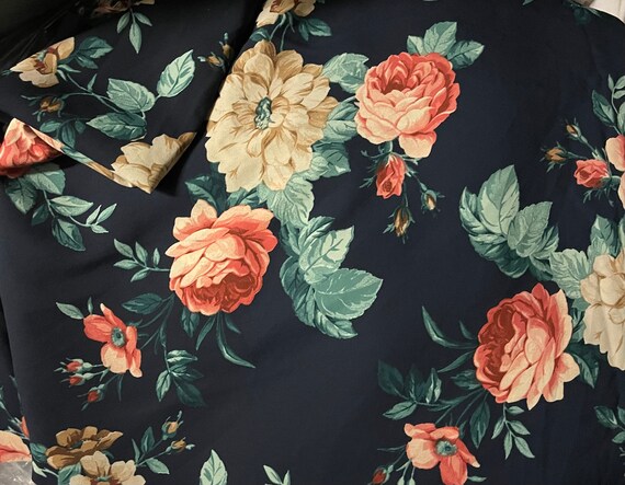 noir georgette en polyester Floral Marguerites robe imprimée/Craft Tissu * Nouveau Gratuit P & p * 