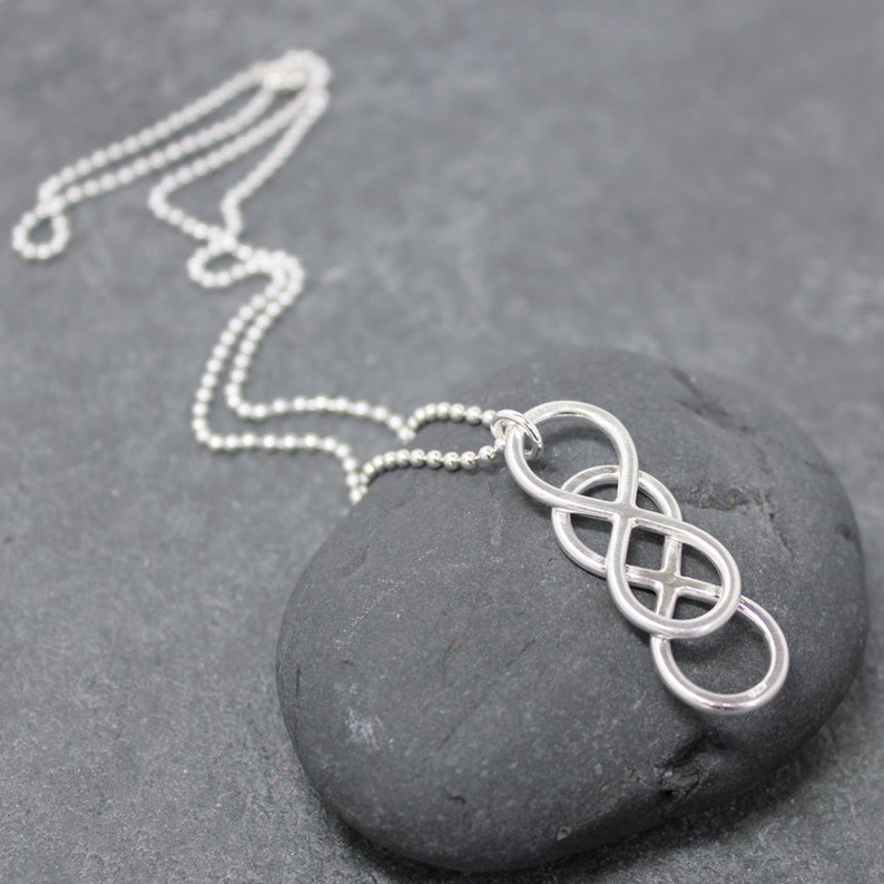 DOUBLE INFINITY Necklace for men image 4