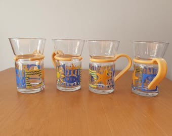 Bicchieri vintage Ocean Beach anni '80 con manico giallo, set da 4