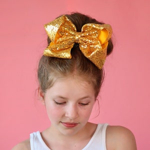 Large Sequin Gold Bow Clip - Large Sequin Bow Clip, Gold Bow, Gold Dance Bow Clip - Oversized Sequin Cheer Bow, Girls Gift, Gold Sequin Bow