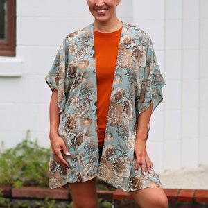 Boho Mom and Me Floral Kimono Robes - Floral Matching Cardigans for Lounge & Beach Cover Ups, Perfect Mother's Day Gift