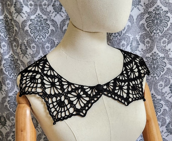 Spiderweb Collar, Gothic Crochet Collar, Peter Pan Collar, Steampunk Gothic Collar, Vintage Style Collar, Black Lace Wedding, Classic Goth