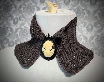 Victorian Collar, Gothic Choker, Crochet Collar, Peter Pan Collar, Steampunk Choker, Cameo Jewelry, Vintage style,  Dark Romance