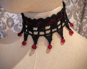 Black Lace Crochet Choker, Victorian Collar, Steampunk Choker, Gothic Victorian Choker, Vintage Goth Jewelry, Gothic Jewelry, Beaded Choker