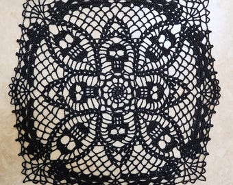 Skull Doily. Lace Crochet Doily, Halloween Decor, Wiccan Decor, Gothic Home,  Pirate, Altar Cloth, Skull Crochet, Home Decor, Dresser Scarf