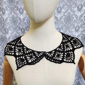 Spiderweb Collar, Gothic Crochet Collar, Peter Pan Collar, Steampunk Gothic Collar, Vintage Style Collar, Black Lace Wedding, Classic Goth image 2