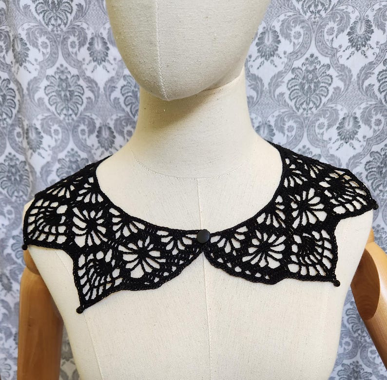 Spiderweb Collar, Gothic Crochet Collar, Peter Pan Collar, Steampunk Gothic Collar, Vintage Style Collar, Black Lace Wedding, Classic Goth image 2
