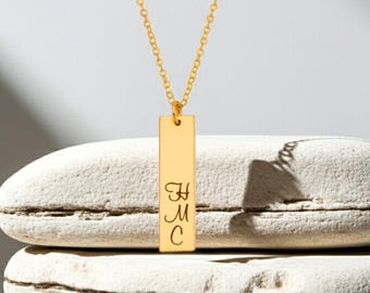 Custom Vertical Name Necklace – Personalized Bar Pendant, Gold Bar Name Necklace, Engraved Vertical Bar Necklace – Personalized Gift for Her