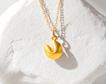 Fortune Cookie Necklace – Lucky Charm Necklace, Dainty Fortune Cookie Pendant – Meaningful Jewelry, Good Luck Jewelry – Inspirational Gift