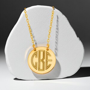 Interlocking Initial Necklace – Personalized Monogram Disc Pendant, Custom Interlocking Letter Necklace – Personalized Jewelry for Women