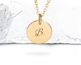 Collier monogramme à personnaliser, bijoux disque initiale personnalisés, collier maman délicat, collier soeurs, cadeau de demoiselle d'honneur pour elle