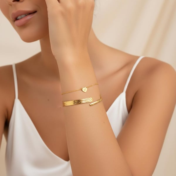 Personalized Initial Bracelet / Monogram Bridesmaid Jewelry / Silver Rose Gold Charm Bracelet, Mothers Custom Bracelet, Couple Heart Jewelry