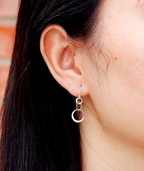 Interlocking cheap circle earrings