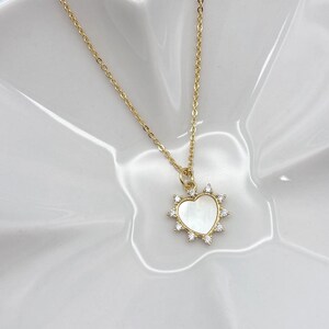Heart Necklace. Mother of Pearl Heart Necklace. Minimalist Necklace. Gift for Her. for Women.