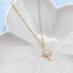 Dainty Opal Star Necklace. Opal North Star Necklace. Celestial Necklace. Gold Opal Star Necklace. Gift Jewelry. Bridesmaid Gift. for Her.