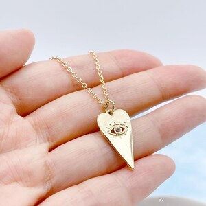 Dainty Heart Evil Eye Necklace. Good Luck Necklace. Protection Eye Necklace. Evil Eye Heart.  Crystal Eye Pendant. for Her. Gift Jewelry.