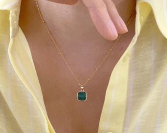 Malachit Kette Gold. Natürliche Malachit Quadrat Anhänger Halskette. Mehrreihige Halskette. Edelstein Malachit. Geschenk für Sie.