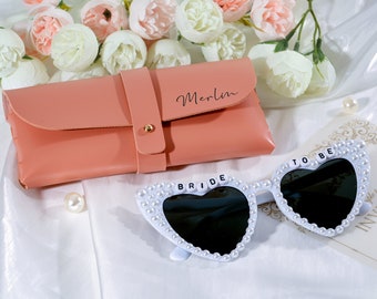 Lunettes de soleil perlées personnalisées pour mariée, Lunettes de soleil pour mariée, Future mariée, Lunettes de soleil pour EVJF, Cadeau baby shower, Accessoires de mariage