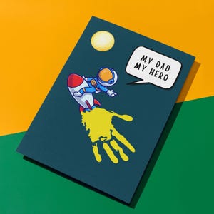 Handafdruk handafdruk nachtelijke hemel | Mijn vader mijn held Space afdrukbare ruimte | Vaderdagkaart met donkere achtergrond | DIY-cadeau van kinderen