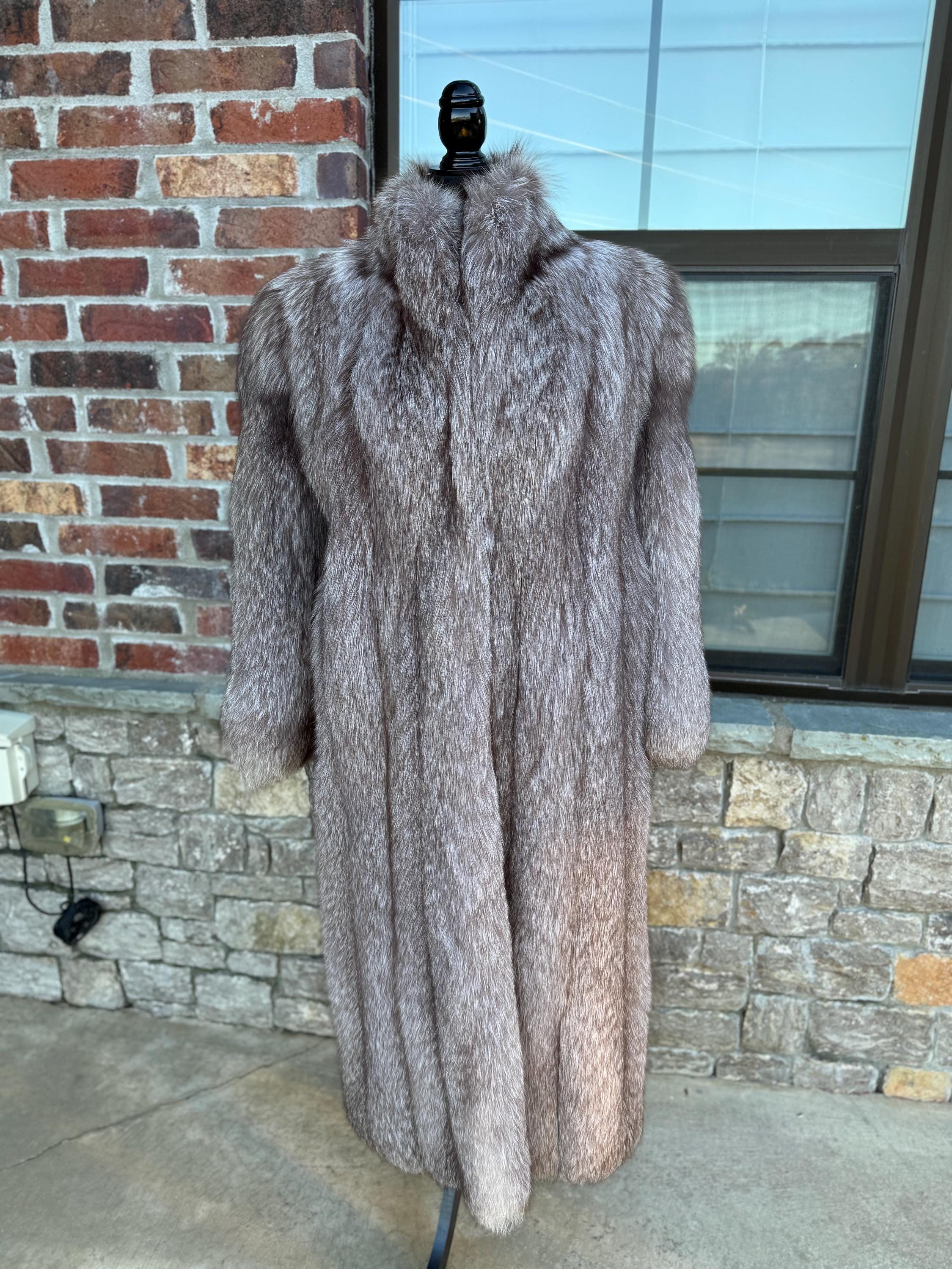 Full length silver fox fur coat hotsell