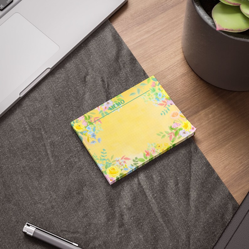 Aesthetic Floral Notepad 3M Post-it® Adhesive Yellow Sticky Note Grids ...