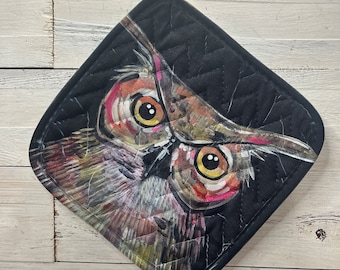 Owl pot holder by Jenny Elkins - kitchen fashion - kitchen art - hostess gift - friend gift