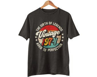 T-shirt Anniversaire 50 Ans 'Millésime 1976' - Homme Et Femme - Col V - Cadeau Drôle Et Personnalisé Pour 50e Anniversaire