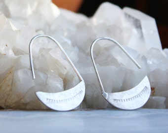 Sterling Silver Crescent Moon Hoop Earrings: Hammered Arc Design