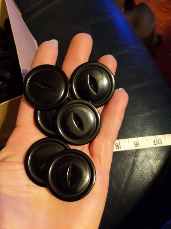 3 inch black deals buttons