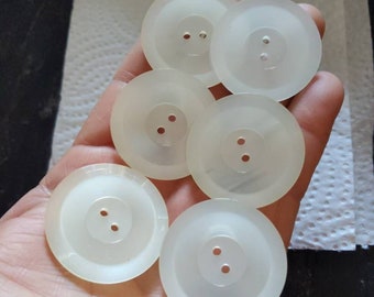 6 Huge Buttons vintage 2 hole buttons sewing crafting coats sweaters 1 3/8" plastic pearlized 35mm XL old antique buttons 55L plateau