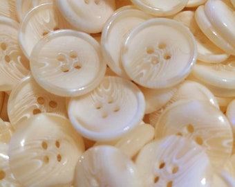 18 Large buttons 13/16" vintage cream 4 hole buttons for sewing or crafting coats sweaters decor 20mm plastic shiny thick