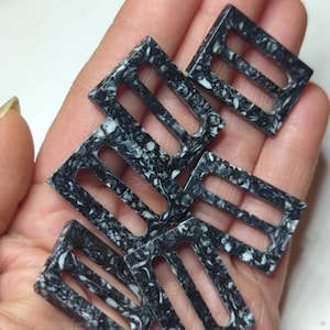6 vintage 1 1/4&quot; x 7/8&quot; plastic 30mm buckles slides 7/8&quot; holes scarf slide diy belt buckles old antique craft sewing accessories