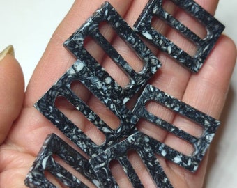 6 vintage 1 1/4 "x 7/8" Kunststoff 30 mm Schnallen Schieber 7/8 "Löcher Schal Schieber Gürtelschnallen alte antike Handwerk Nähzubehör