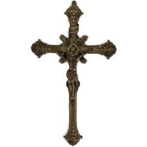 Crucifijo de Jesús de bronce para colgar en la pared, cruz de Jesucristo ornamentada y en relieve, crucifijo de altar vintage, decoración religiosa para el hogar, regalo cristiano