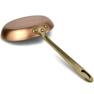 Franse koperen koekenpan, 8,6 inch, koperen pan met messing handvat, vintage keuken kookpan, koperen kookgerei Frankrijk, kookgerei cadeau