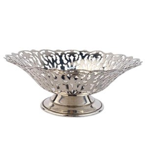 Vintage Silber Sockel Bonbonschale, durchbohrte viktorianische verzierte Bonbonschale, versilbertes Herzstück, Wohnkultur Geschenk, Süßigkeiten oder Süßigkeiten Schüssel