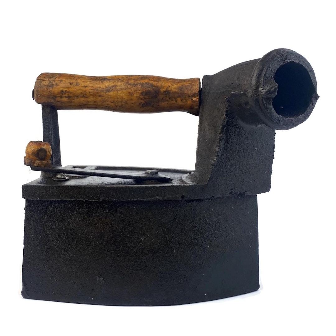 Ferro de passar roupa vintage em ferro fundido para carvão, ferro ...