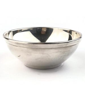vintage bol en métal argenté, petit plat de service rond, bol anglais plaqué argent, décoration de table minimaliste, cadeau pour hôte, poinçon