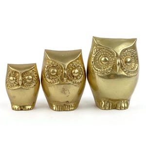 Vintage Brass Owl Figurines, Set Of 3 Owls, Mid Century Paperweight, Bird Sculptures, Small Animal Office Desk Decor, Nature Lover Gift