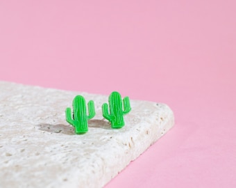 Boucles d’oreilles Cactus | Boucles d’oreilles Minuscules de goujon de coupe laser | Bijoux végétaux | Cadeau de dame de plante | Boucles d’oreilles Cactus | Cadeaux amusants pour elle