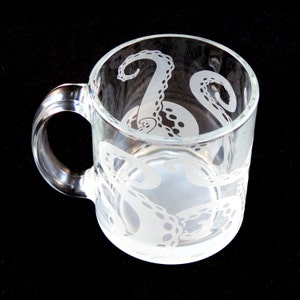 Mug pieuvre Cthulhu calmar Kraken Lovecraft céphalopodes Mug tentacules personnalisé gravé en verre image 5
