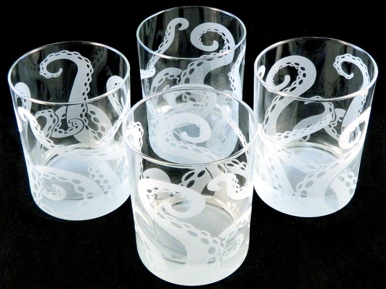 Octopus Tentacles Rocks Glasses Set of 4 Cthulhu Squid Kraken Lovecraft Cephalopod Custom Etched Tumbler Glass Barware image 2