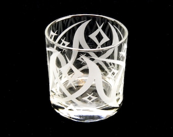 Windsor Diamonds Rocks Glass - Modern Art Glassware - Custom Etched Glass Lowball Tumbler - Unique Glass Barware